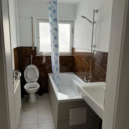 Mit 3 Schlafzimmern Apartment *